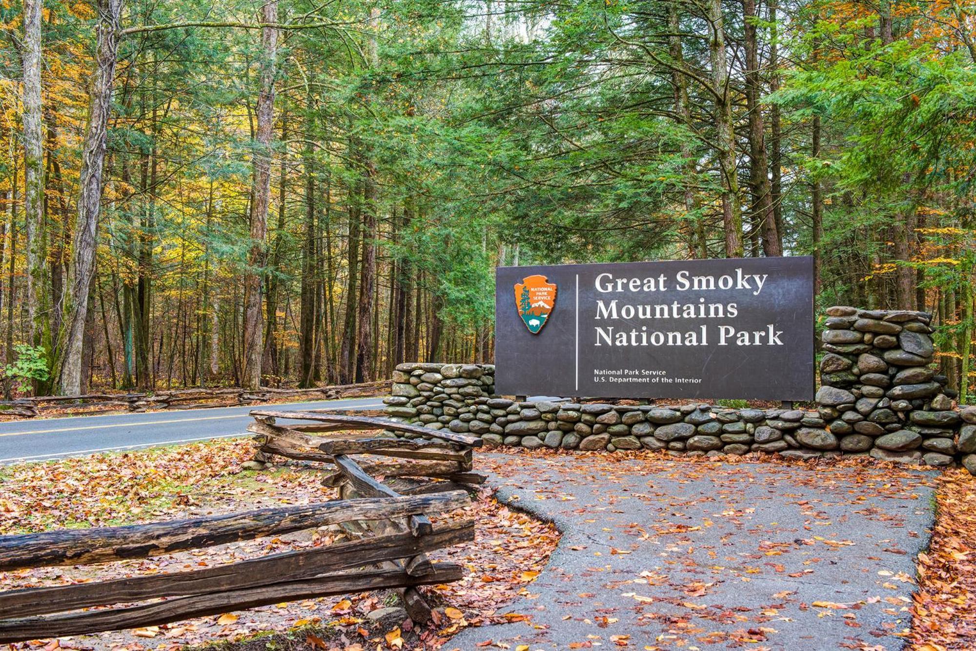 Standing Bear Lodge Gatlinburg Εξωτερικό φωτογραφία